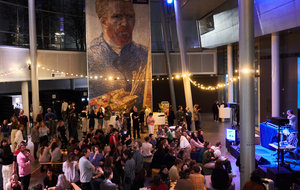 Vincent op Vrijdag in het Atrium van het Van Gogh Museum. Foto: Tomek Dersu Aaron